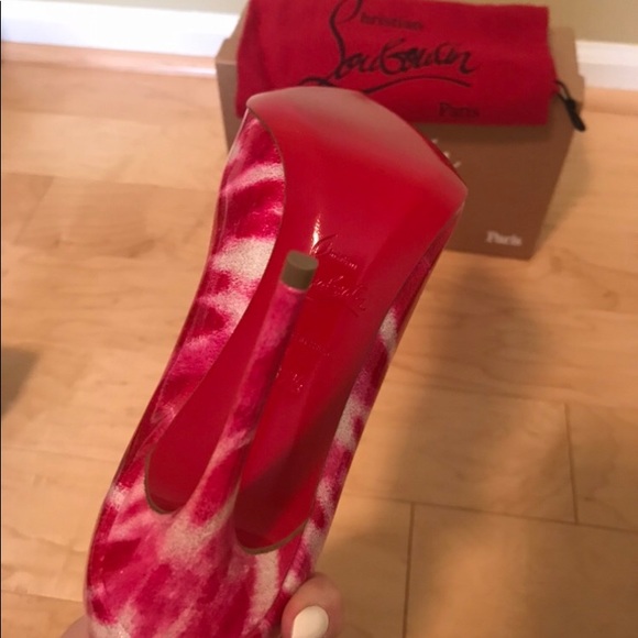 Christian Louboutin Pigelle Follies 37.5 - Picture 5 of 6